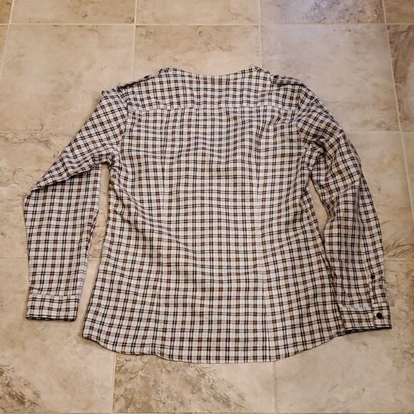 Women's Faconnable plaid v neck button front shirt - Picture 12 of 13